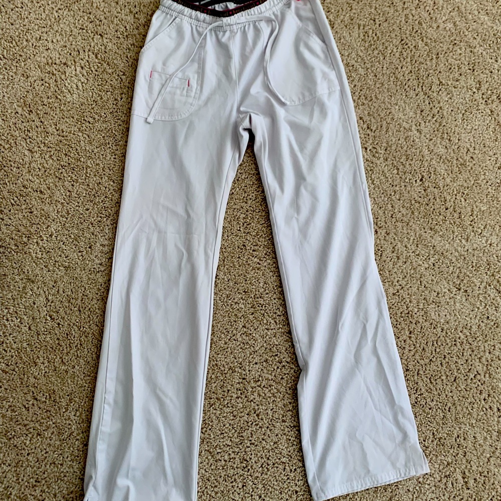 White heart soul white scrub pants